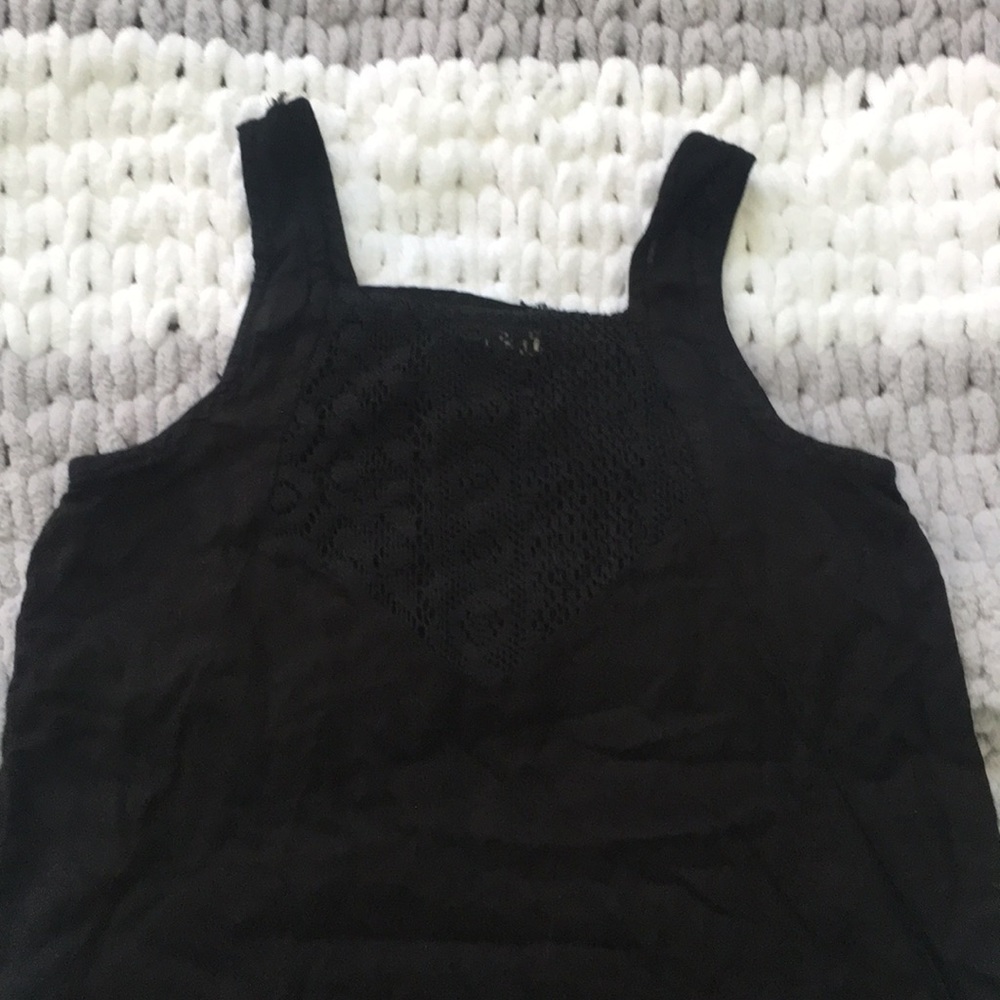 Light Black Tank Top w/ V-Neck Design